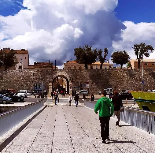 The Sun And The Moon 公寓 *