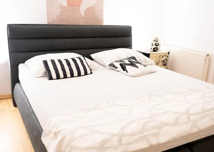 The Sun And The Moon * 扎达尔