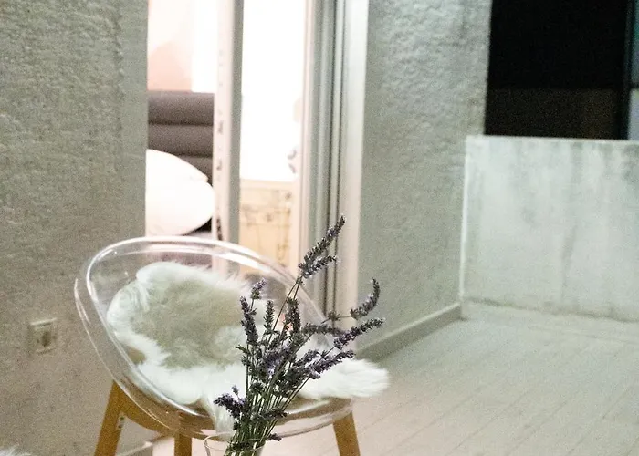 公寓 The Sun And The Moon